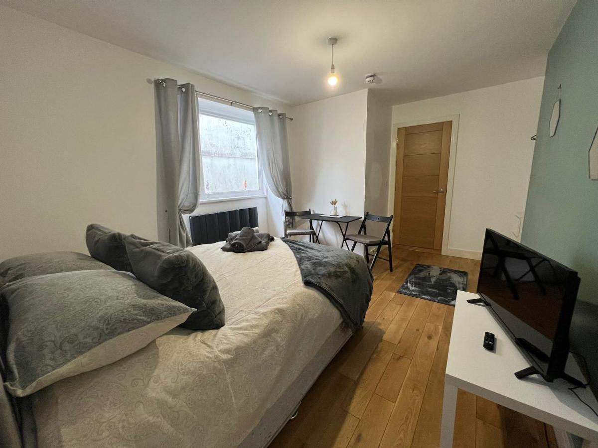 Dream Weaver Apartment Swansea Exterior photo